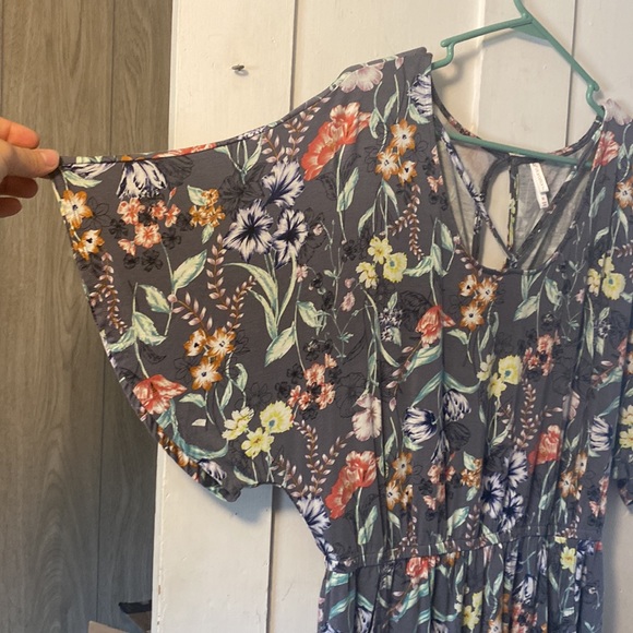 Xhilaration Romper - Picture 2 of 6